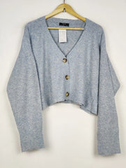 Buy online pre-used pre-loved 100% authentic & Original branded Bershka (LS-17546) available in Pakistan. Top international brands avilable.