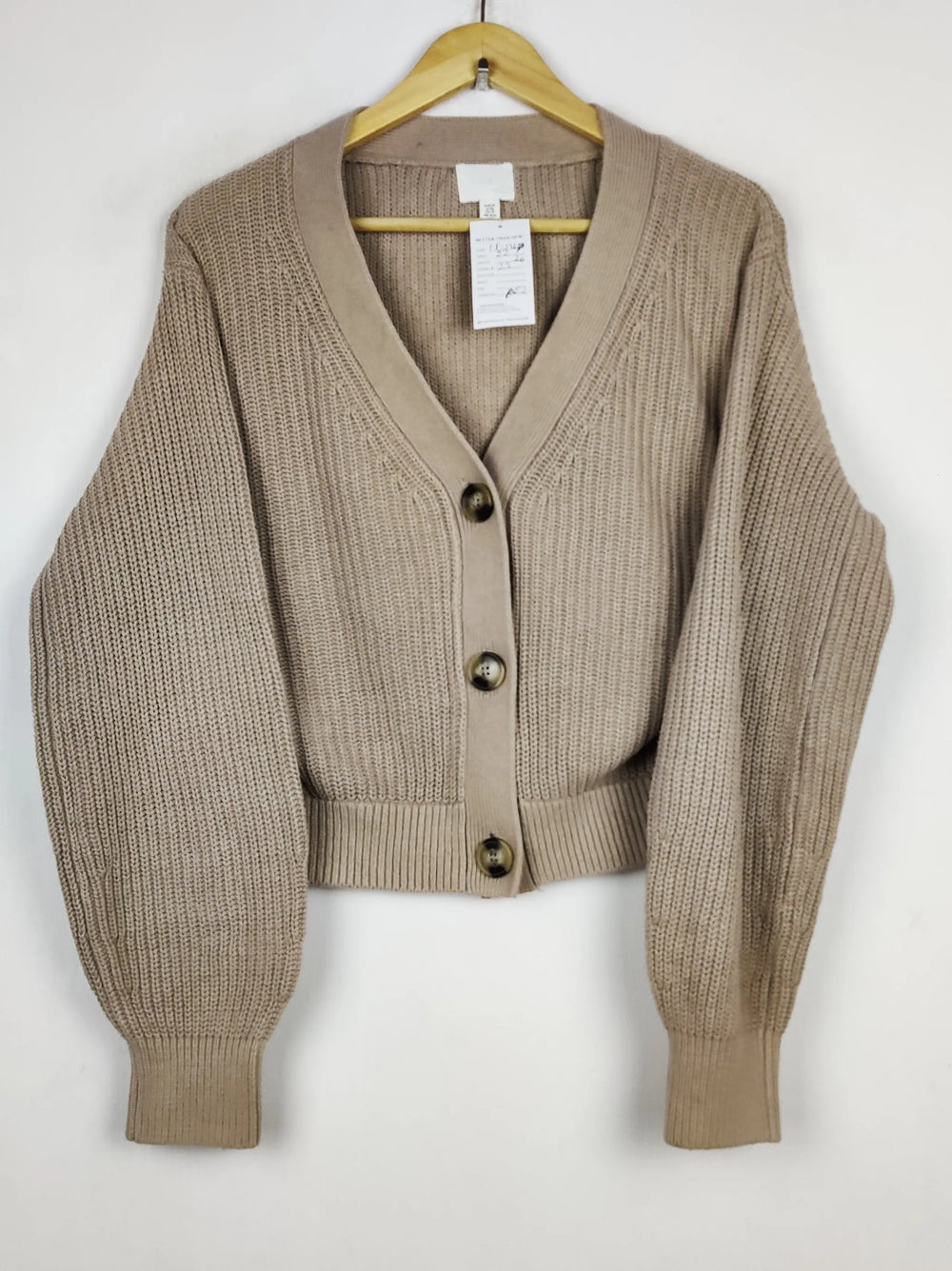 Buy online pre-used pre-loved 100% authentic & Original branded H&M (LS-17630) available in Pakistan. Top international brands avilable.