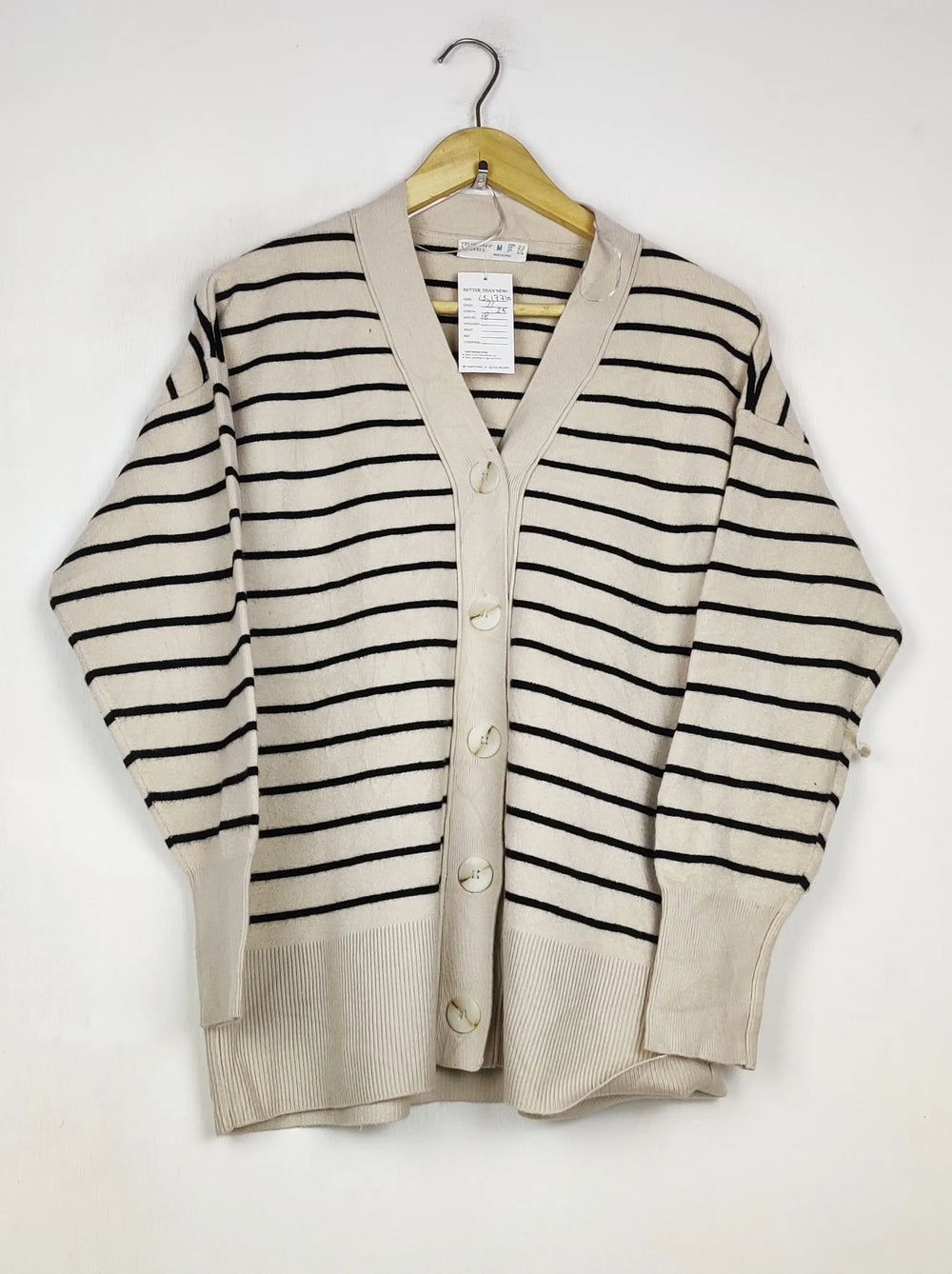 Buy online pre-used pre-loved 100% authentic & Original branded Primark (LS-17710) available in Pakistan. Top international brands avilable.