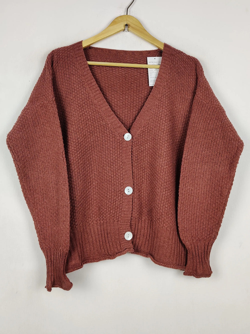 Buy online pre-used pre-loved 100% authentic & Original branded Unknown Brand (LS-17860) available in Pakistan. Top international brands avilable.