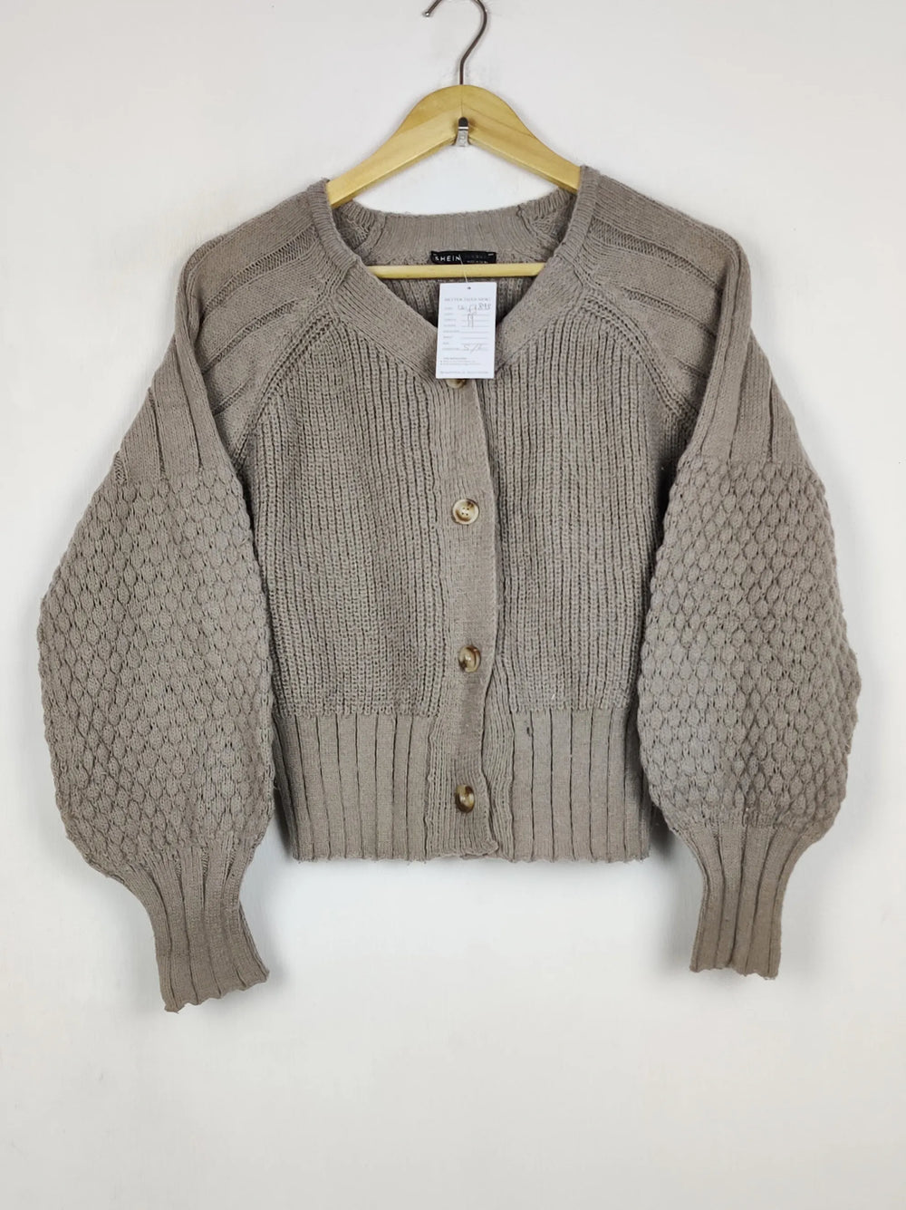 Buy online pre-used pre-loved 100% authentic & Original branded Shein (LS-17893) available in Pakistan. Top international brands avilable.