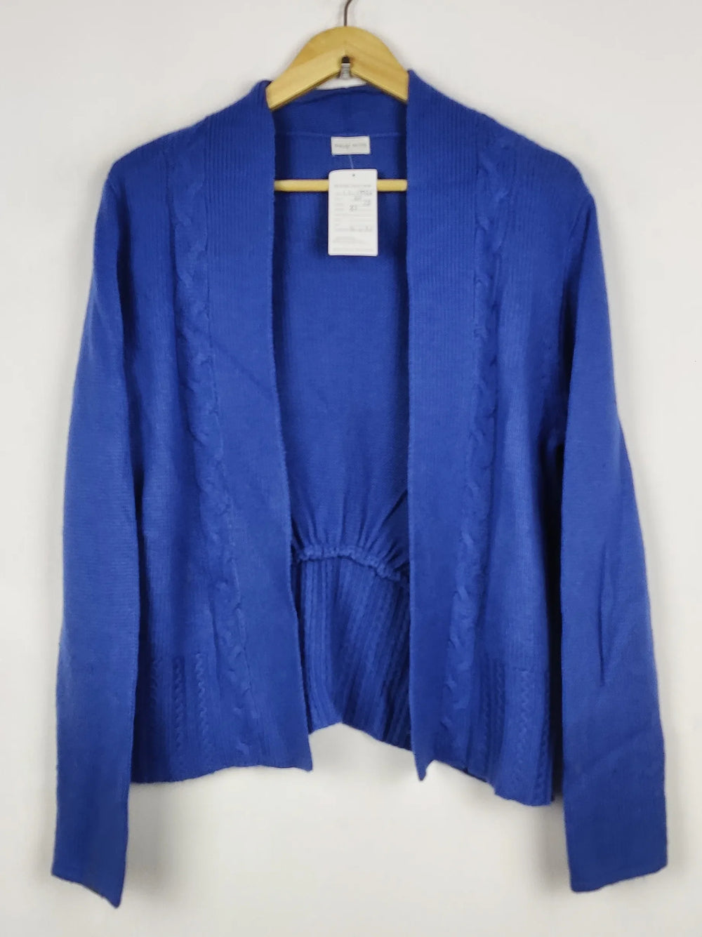 Buy online pre-used pre-loved 100% authentic & Original branded Primark (LS-17936) available in Pakistan. Top international brands avilable.