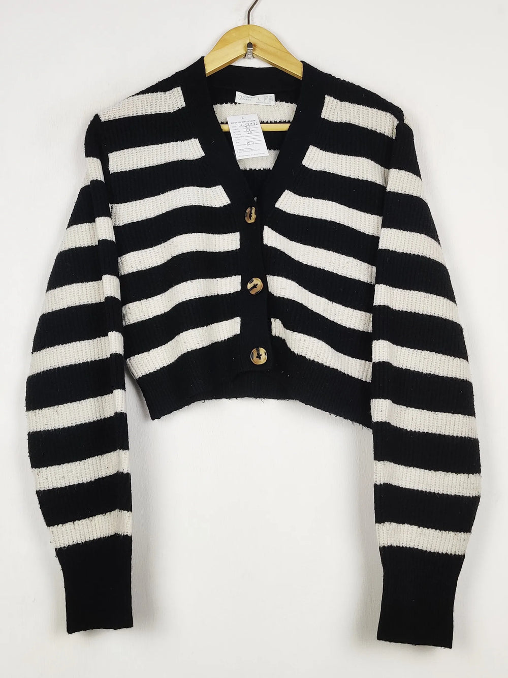 Buy online pre-used pre-loved 100% authentic & Original branded Primark (LS-17972) available in Pakistan. Top international brands avilable.