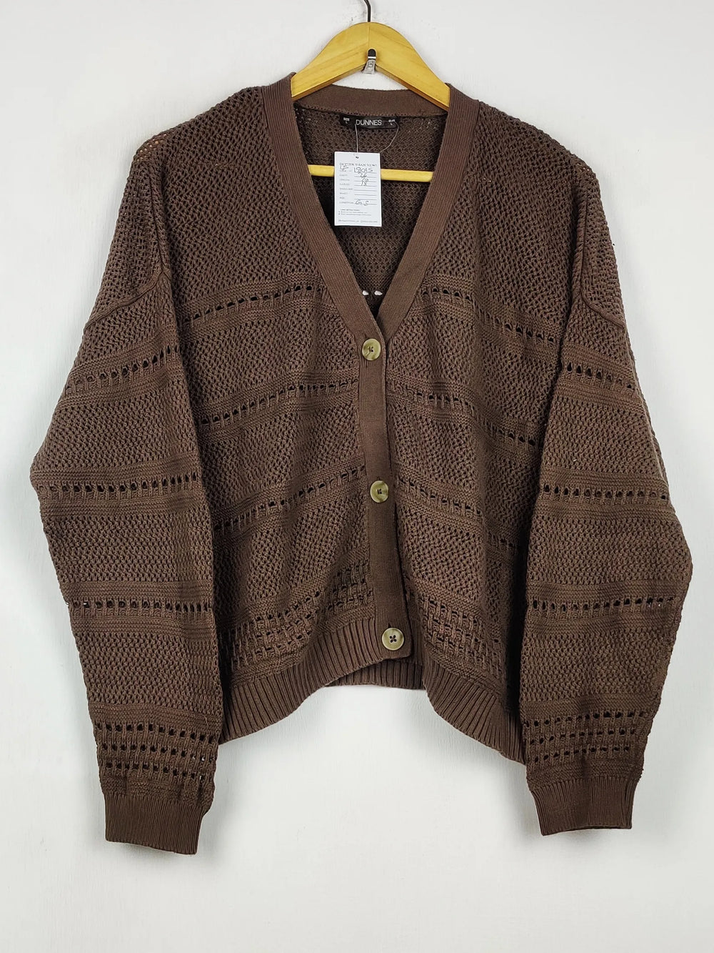 Buy online pre-used pre-loved 100% authentic & Original branded Dunnes Stores (LS-18015) available in Pakistan. Top international brands avilable.