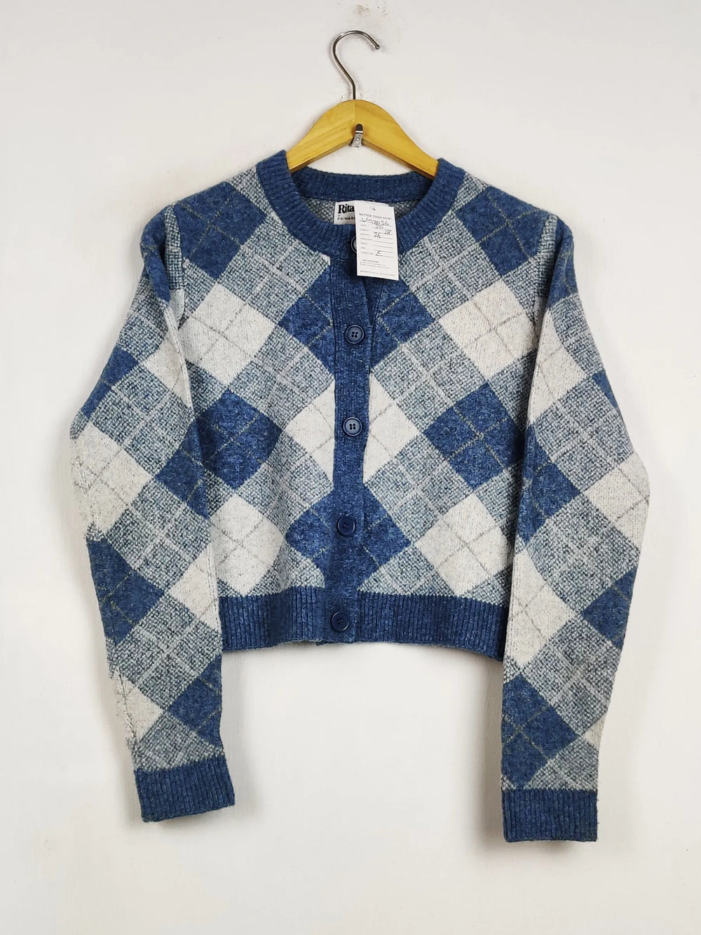 Buy online pre-used pre-loved 100% authentic & Original branded Primark (LS-18056) available in Pakistan. Top international brands avilable.