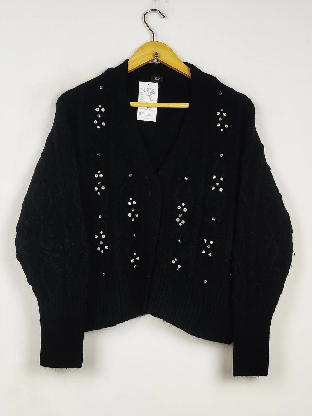Buy online pre-used pre-loved 100% authentic & Original branded River Island (LS-18069) available in Pakistan. Top international brands avilable.