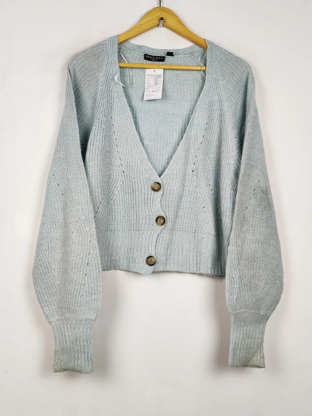 Buy online pre-used pre-loved 100% authentic & Original branded Brave Soul (LS-18083) available in Pakistan. Top international brands avilable.