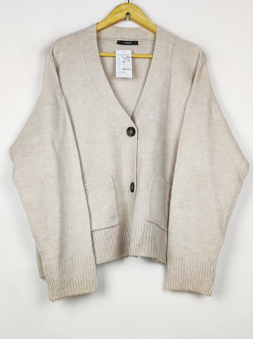 Buy online pre-used pre-loved 100% authentic & Original branded Dunnes Stores (LS-18163) available in Pakistan. Top international brands avilable.