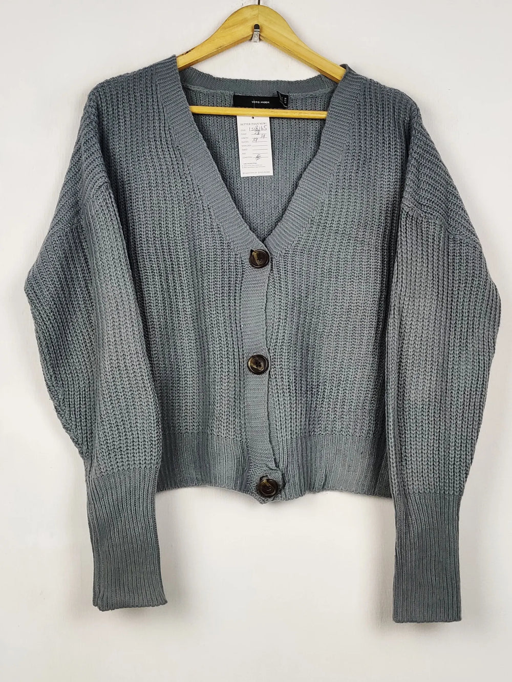 Buy online pre-used pre-loved 100% authentic & Original branded Vero Moda (LS-18165) available in Pakistan. Top international brands avilable.