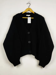 Buy online pre-used pre-loved 100% authentic & Original branded H&M (LS-18284) available in Pakistan. Top international brands avilable.