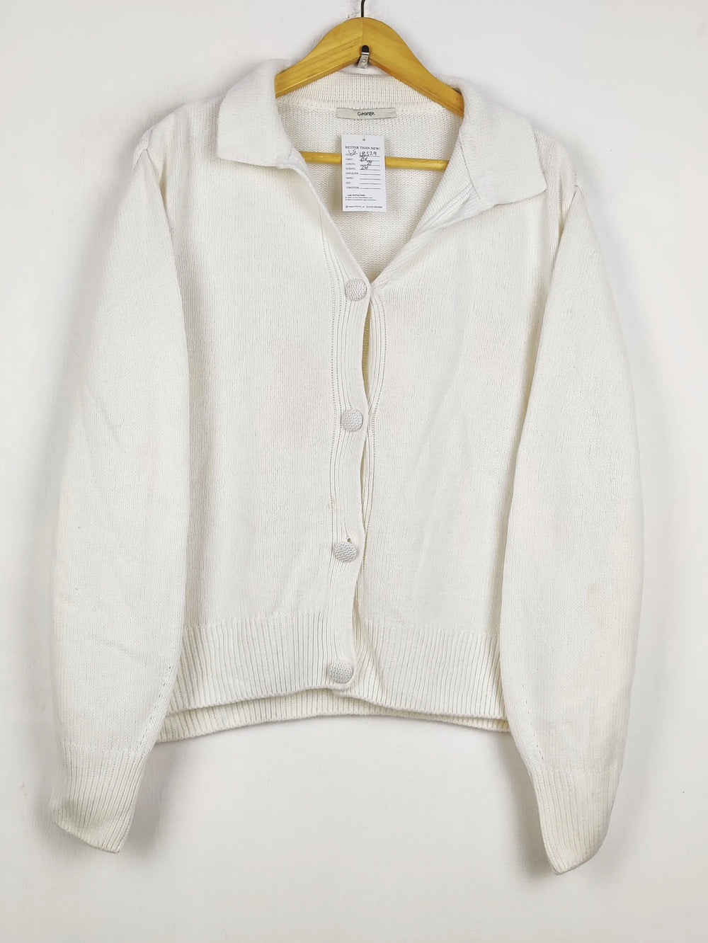 Buy online pre-used pre-loved 100% authentic & Original branded George (LS-18329) available in Pakistan. Top international brands avilable.