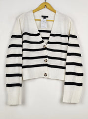 Buy online pre-used pre-loved 100% authentic & Original branded New Look (LS-18344) available in Pakistan. Top international brands avilable.