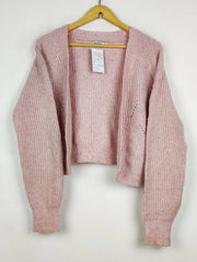 Buy online pre-used pre-loved 100% authentic & Original branded Stradivarius (LS-18345) available in Pakistan. Top international brands avilable.