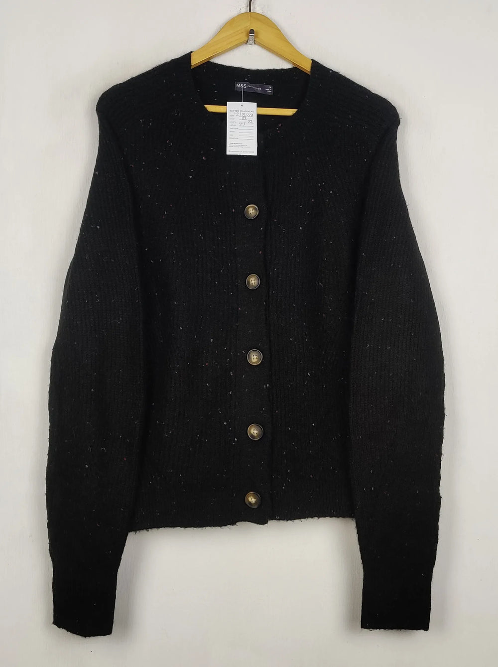 Buy online pre-used pre-loved 100% authentic & Original branded Marks & Spencer (LS-18358) available in Pakistan. Top international brands avilable.