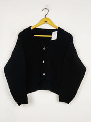 Buy online pre-used pre-loved 100% authentic & Original branded Unknown Brand (LS-18383) available in Pakistan. Top international brands avilable.