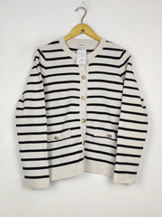 Buy online pre-used pre-loved 100% authentic & Original branded Gallery (LS-18391) available in Pakistan. Top international brands avilable.