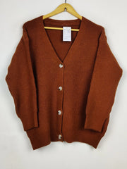 Buy online pre-used pre-loved 100% authentic & Original branded Unknown Brand (LS-18426) available in Pakistan. Top international brands avilable.