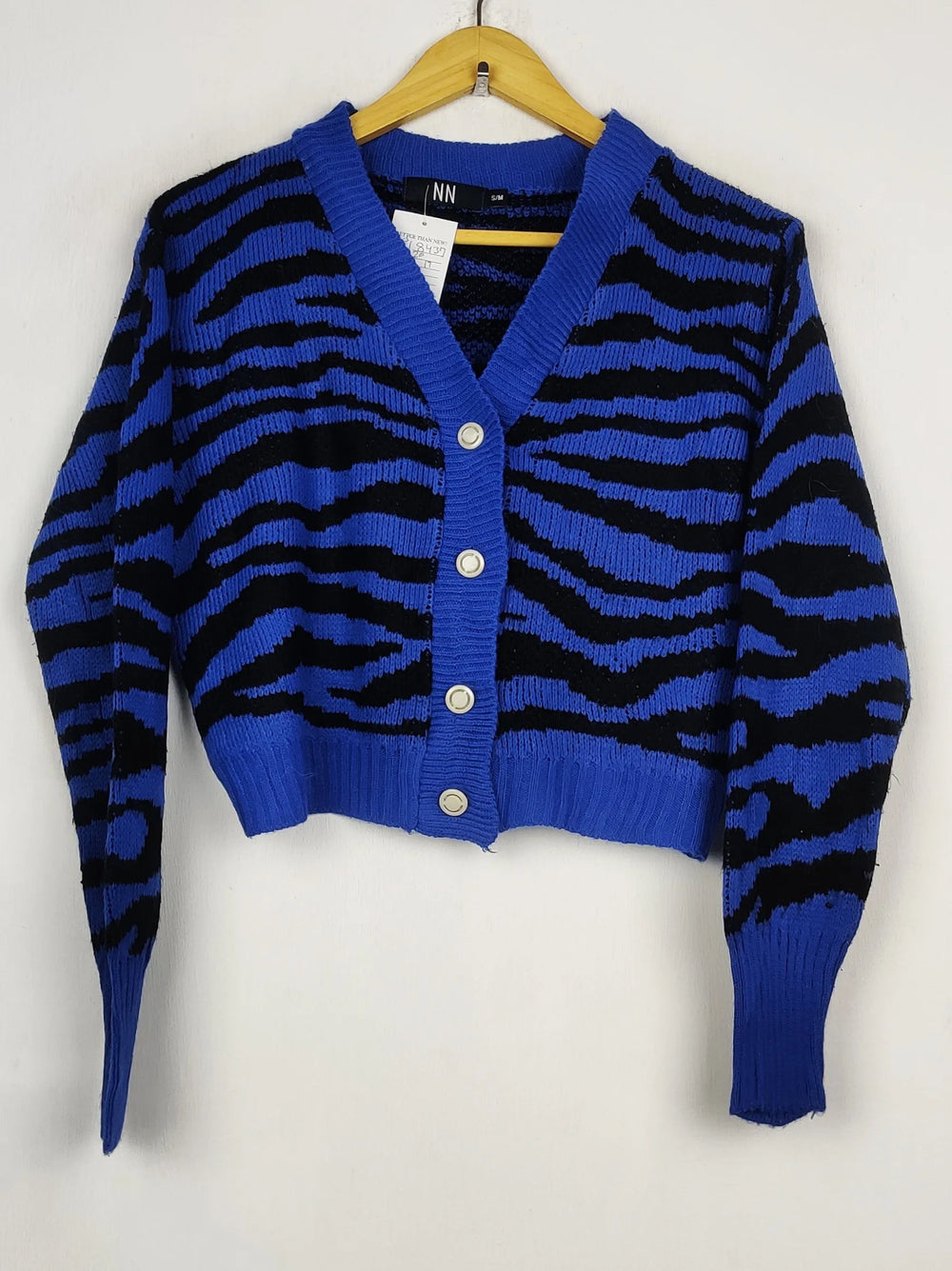 Buy online pre-used pre-loved 100% authentic & Original branded Nn (LS-18437) available in Pakistan. Top international brands avilable.