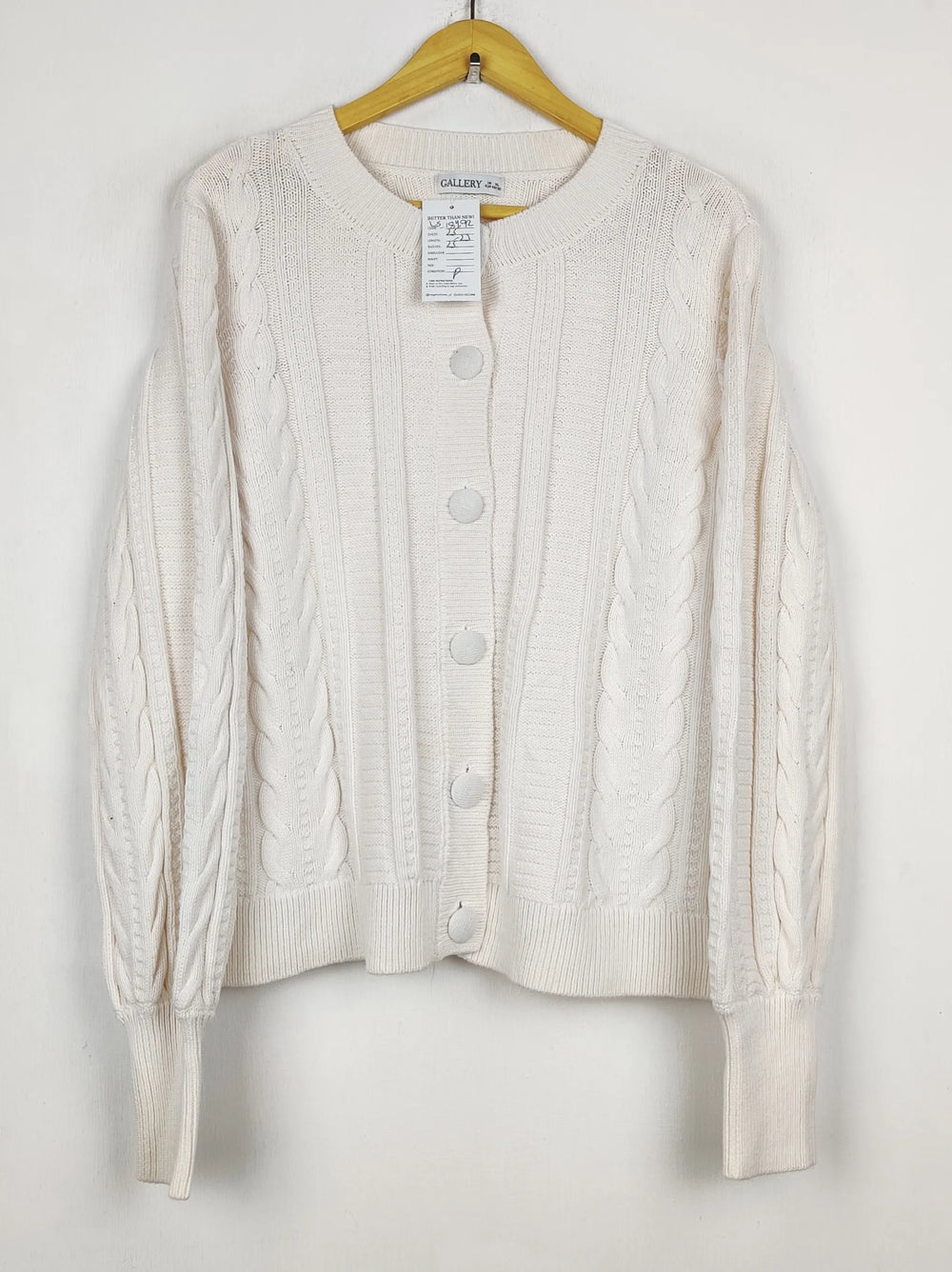 Buy online pre-used pre-loved 100% authentic & Original branded Gallery (LS-18492) available in Pakistan. Top international brands avilable.