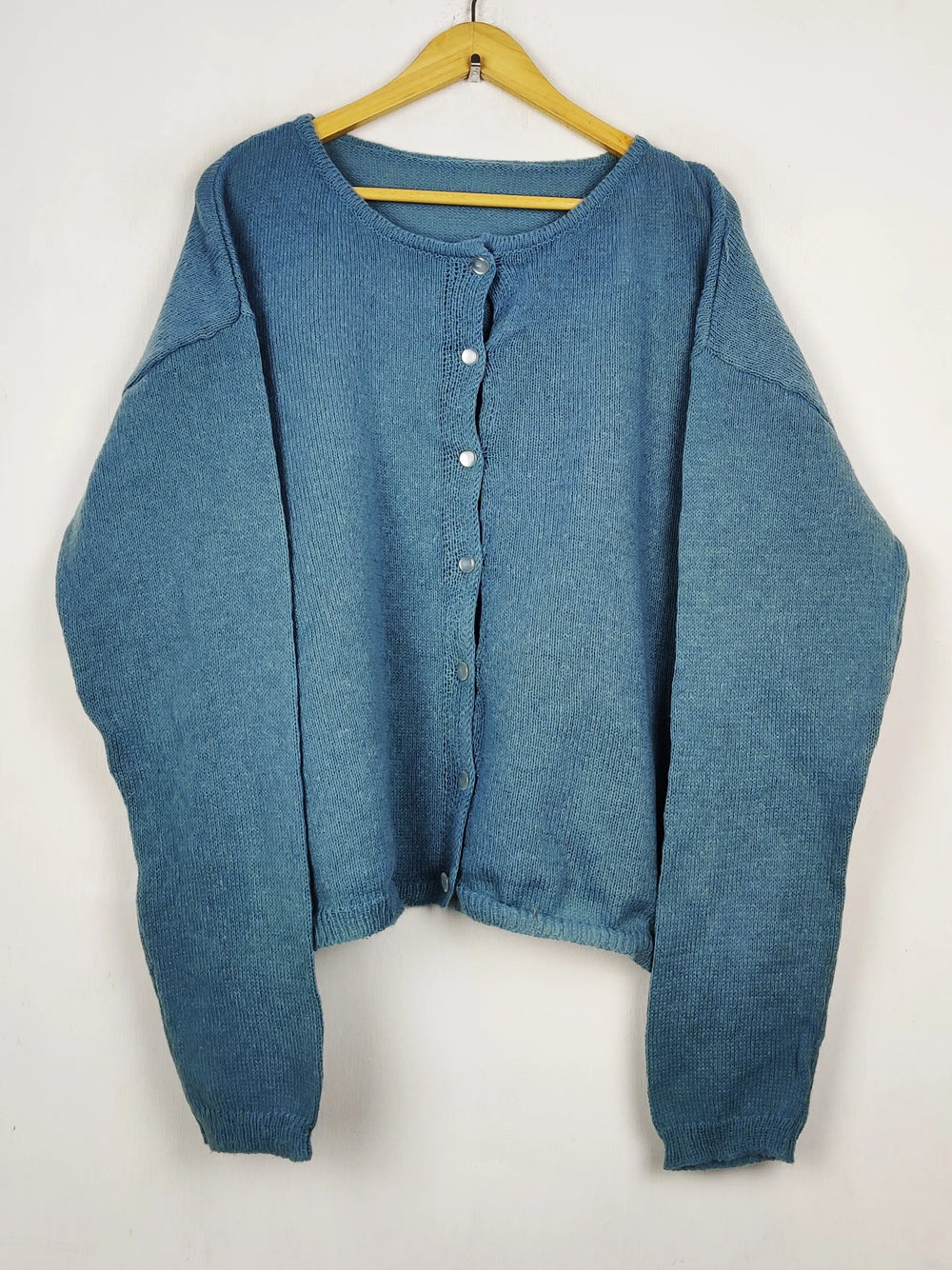 Buy online pre-used pre-loved 100% authentic & Original branded Unknown Brand (LS-18511) available in Pakistan. Top international brands avilable.