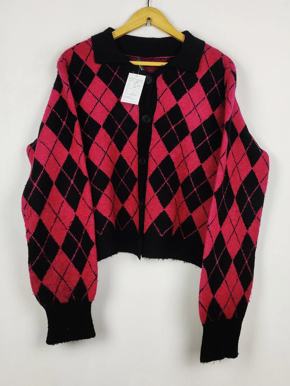 Buy online pre-used pre-loved 100% authentic & Original branded Primark (LS-18526) available in Pakistan. Top international brands avilable.