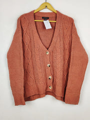 Buy online pre-used pre-loved 100% authentic & Original branded Primark (LS-18571) available in Pakistan. Top international brands avilable.