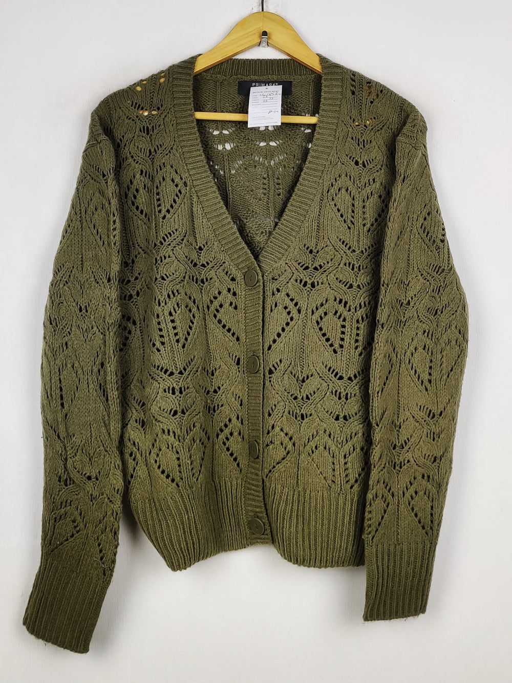 Buy online pre-used pre-loved 100% authentic & Original branded Primark (LS-18580) available in Pakistan. Top international brands avilable.