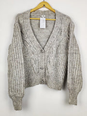 Buy online pre-used pre-loved 100% authentic & Original branded River Island (LS-18589) available in Pakistan. Top international brands avilable.