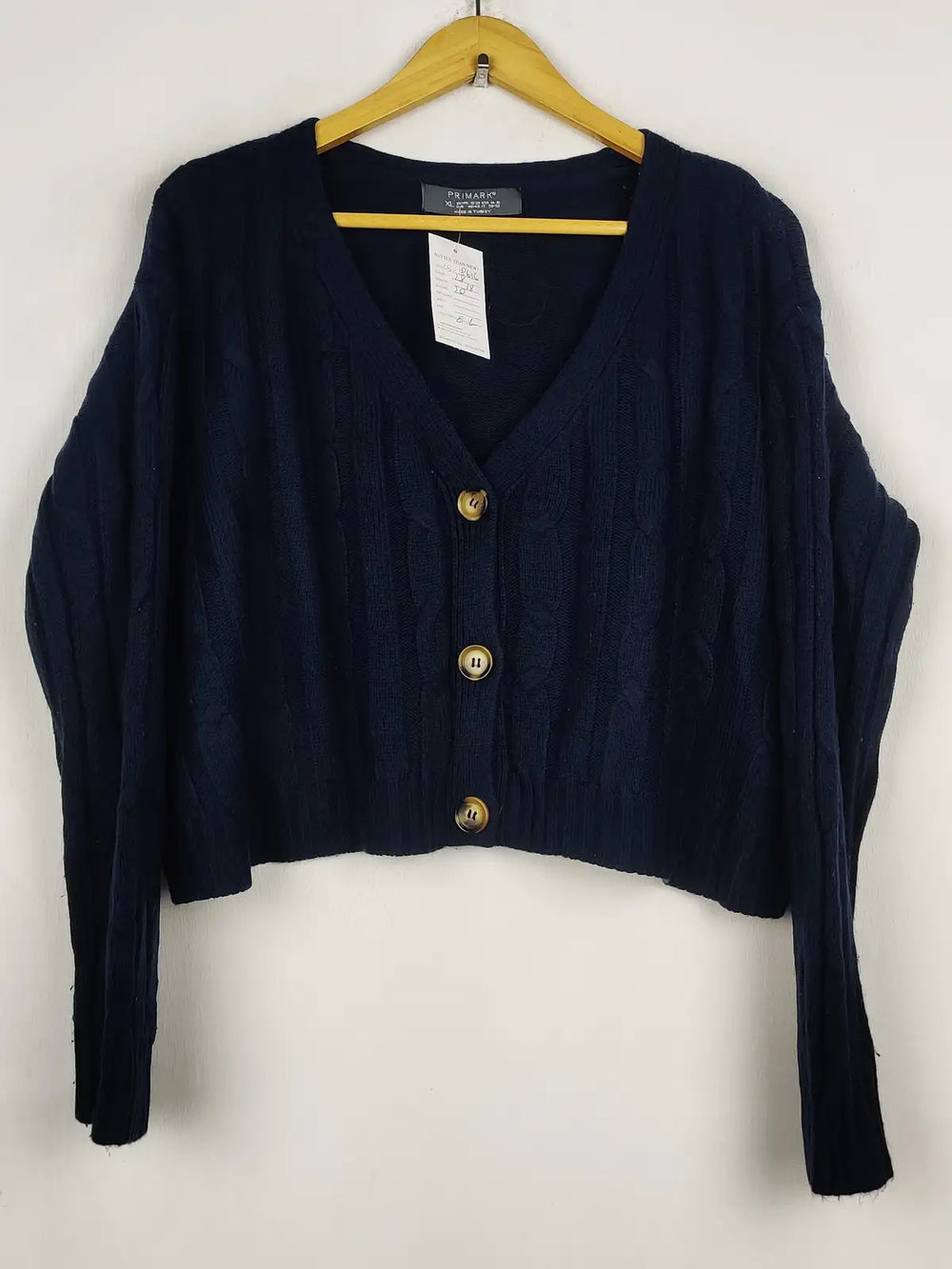 Buy online pre-used pre-loved 100% authentic & Original branded Primark (LS-18616) available in Pakistan. Top international brands avilable.