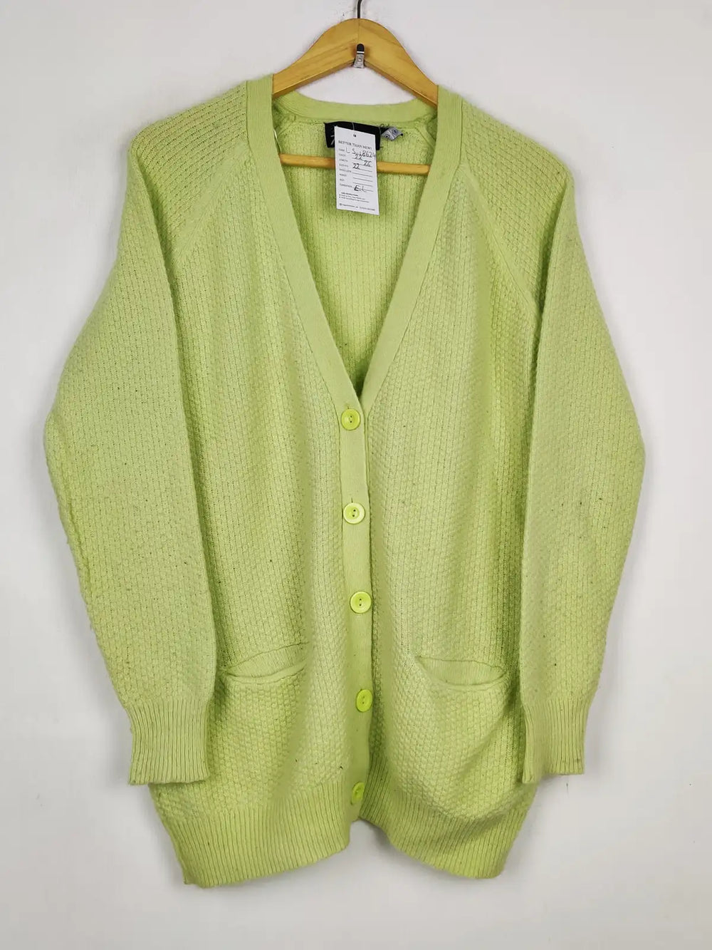 Buy online pre-used pre-loved 100% authentic & Original branded Atmosphere (LS-18624) available in Pakistan. Top international brands avilable.