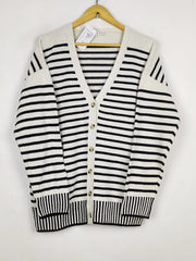 Buy online pre-used pre-loved 100% authentic & Original branded Primark (LS-18651) available in Pakistan. Top international brands avilable.