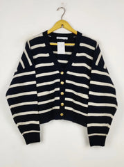 Buy online pre-used pre-loved 100% authentic & Original branded Zara (LS-18775) available in Pakistan. Top international brands avilable.