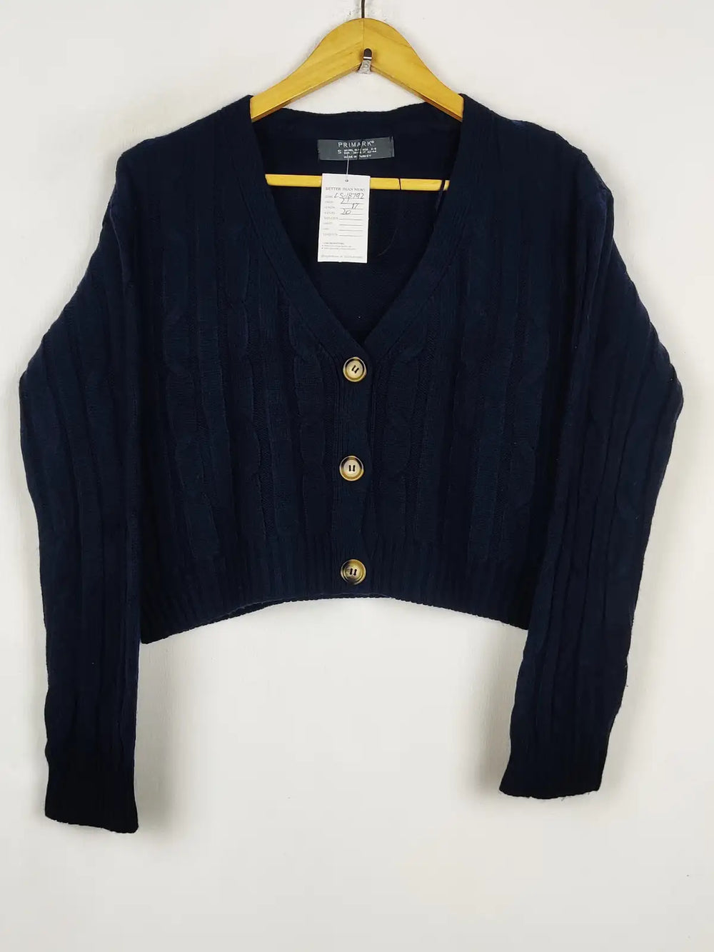 Buy online pre-used pre-loved 100% authentic & Original branded Primark (LS-18792) available in Pakistan. Top international brands avilable.