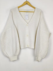 Buy online pre-used pre-loved 100% authentic & Original branded Primark (LS-18837) available in Pakistan. Top international brands avilable.