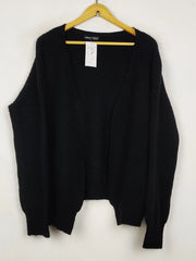 Buy online pre-used pre-loved 100% authentic & Original branded Shein (LS-18851) available in Pakistan. Top international brands avilable.
