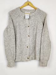 Buy online pre-used pre-loved 100% authentic & Original branded Primark (LS-18852) available in Pakistan. Top international brands avilable.