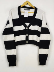 Buy online pre-used pre-loved 100% authentic & Original branded Primark (LS-18854) available in Pakistan. Top international brands avilable.