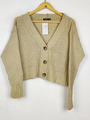 Buy online pre-used pre-loved 100% authentic & Original branded Boohoo (LS-18875) available in Pakistan. Top international brands avilable.