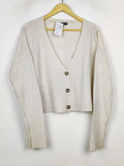 Buy online pre-used pre-loved 100% authentic & Original branded Primark (LS-18908) available in Pakistan. Top international brands avilable.