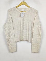 Buy online pre-used pre-loved 100% authentic & Original branded H&M (LS-18942) available in Pakistan. Top international brands avilable.
