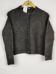Buy online pre-used pre-loved 100% authentic & Original branded Zara (LS-19037) available in Pakistan. Top international brands avilable.