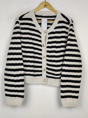 Buy online pre-used pre-loved 100% authentic & Original branded Primark (LS-19054) available in Pakistan. Top international brands avilable.