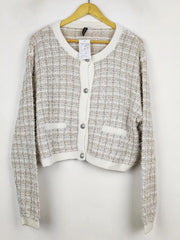 Buy online pre-used pre-loved 100% authentic & Original branded H&M (LS-19198) available in Pakistan. Top international brands avilable.