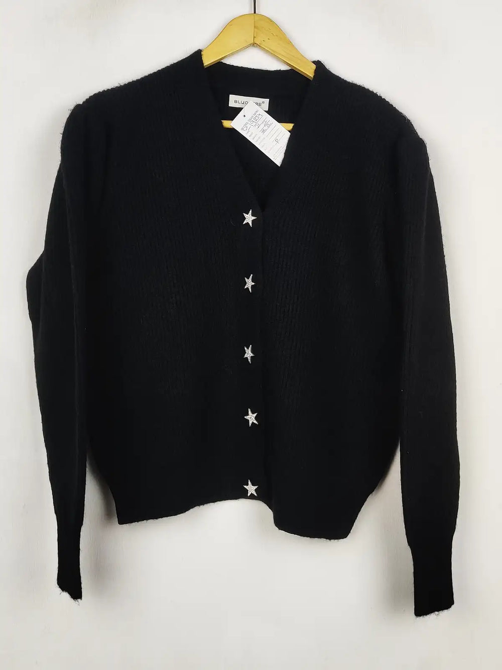 Buy online pre-used pre-loved 100% authentic & Original branded Bluoltre (LS-19234) available in Pakistan. Top international brands avilable.