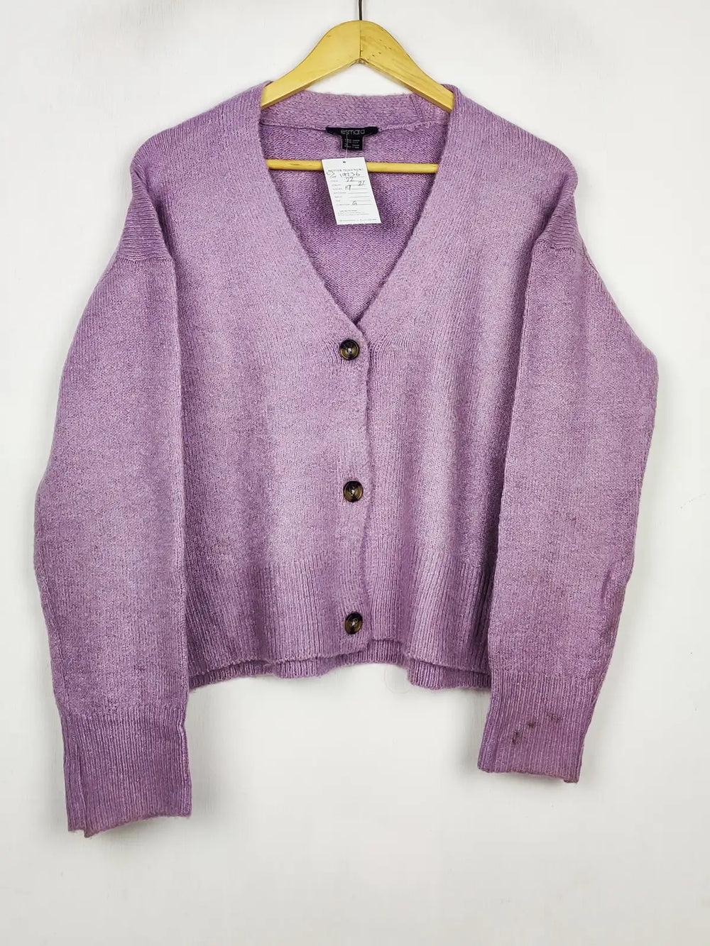 Buy online pre-used pre-loved 100% authentic & Original branded Esmara Collection (LS-19236) available in Pakistan. Top international brands avilable.