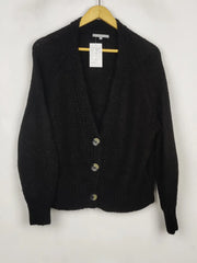Buy online pre-used pre-loved 100% authentic & Original branded Oliver Bonas (LS-19261) available in Pakistan. Top international brands avilable.