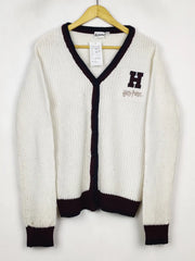 Buy online pre-used pre-loved 100% authentic & Original branded Harry Potter (LS-19269) available in Pakistan. Top international brands avilable.
