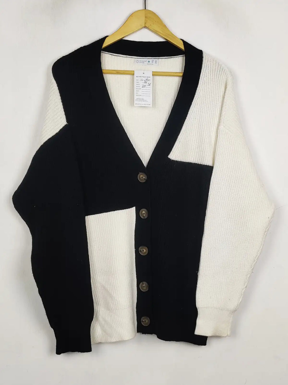 Buy online pre-used pre-loved 100% authentic & Original branded Primark (LS-19300) available in Pakistan. Top international brands avilable.