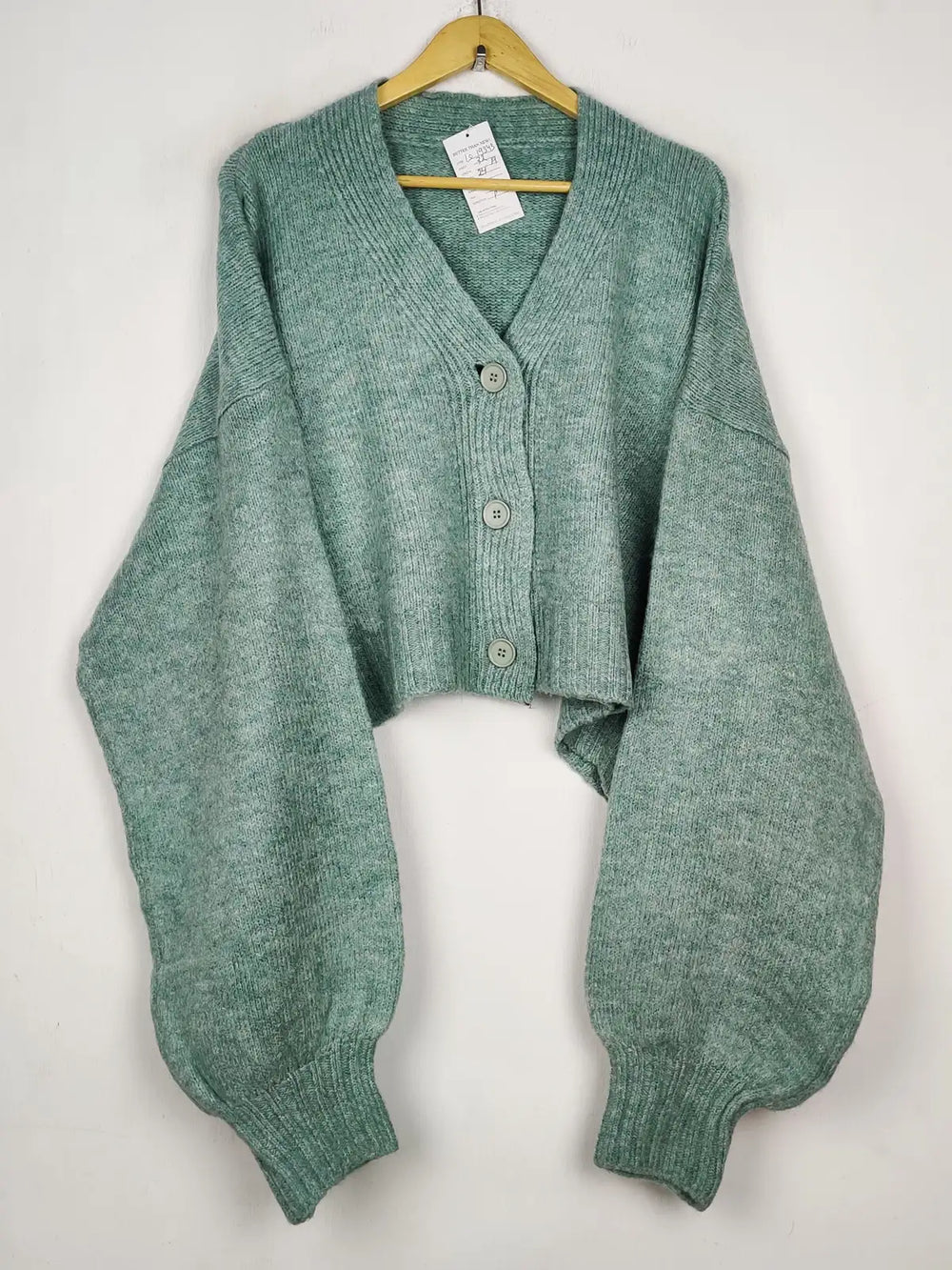 Buy online pre-used pre-loved 100% authentic & Original branded Unknown Brand (LS-19343) available in Pakistan. Top international brands avilable.