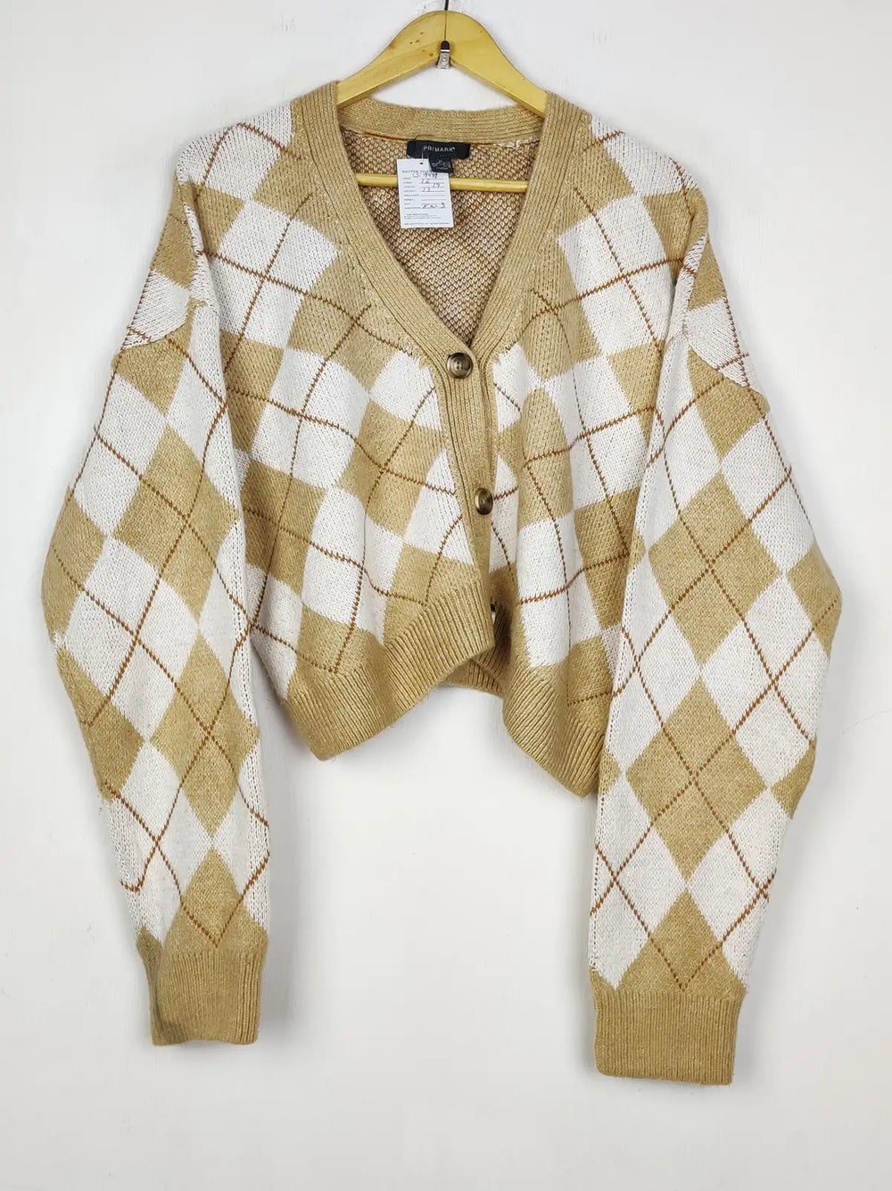 Buy online pre-used pre-loved 100% authentic & Original branded Primark (LS-19449) available in Pakistan. Top international brands avilable.